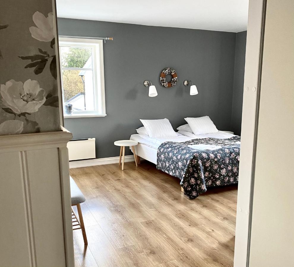 Kaptenshuset Hotell Kivik Kültér fotó