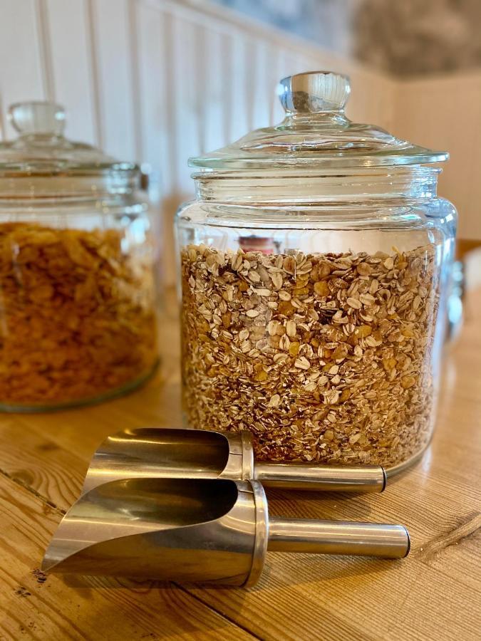 Kaptenshuset Hotell Kivik Kültér fotó
